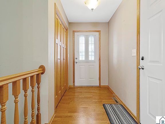 3rd image of 107 Priscilla Ct