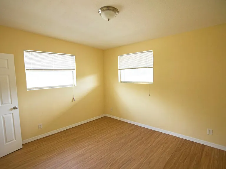 1225 Harrison St — Photo 6