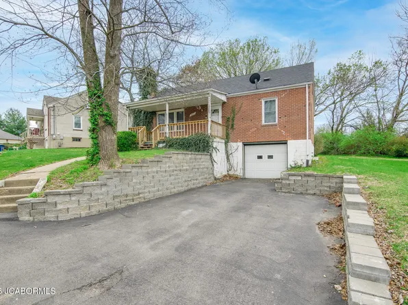 2003 Meadow Ln, Jefferson City, MO 65109