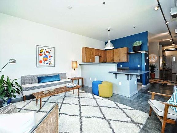 5th image of 525 E 15th St #0