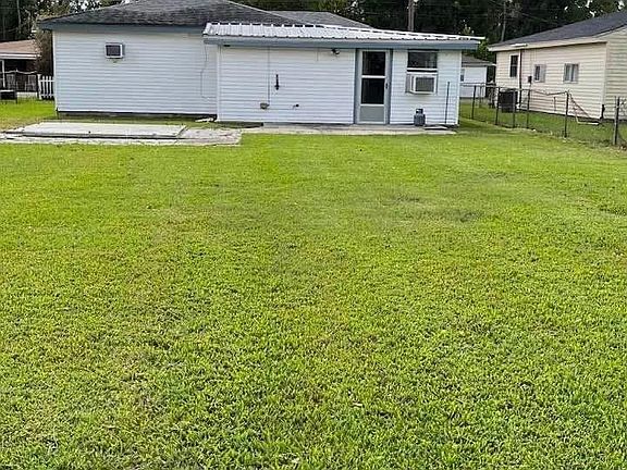 2nd image of 223 Hidalgo Dr