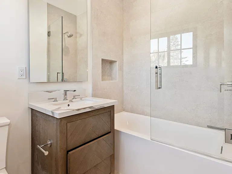 4285 Carpinteria Ave — Photo 8
