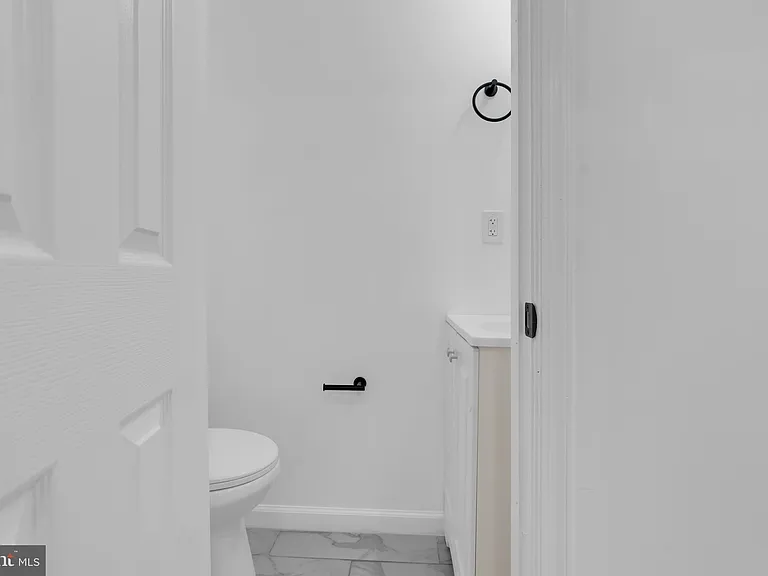 518 Oglethorpe St NE — Photo 25