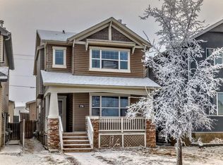 79 E Saddlebrook Way NE, Calgary, AB T3J 5M8
