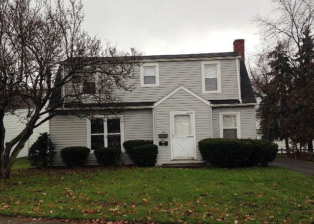 2nd image of 166 E Main St