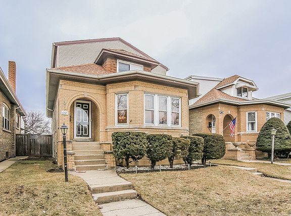 2nd image of 6049 N Nassau Ave