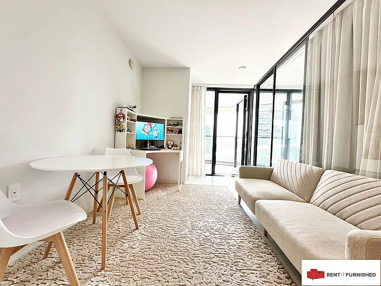 1033 Nelson St #1901 — Photo 2