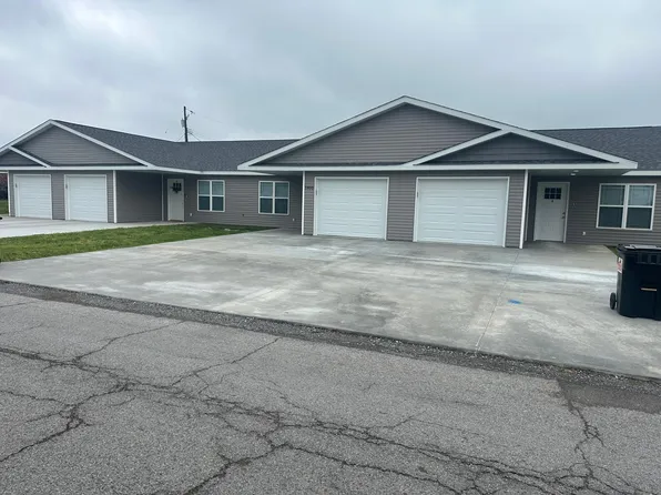 1900 E Boyton St #C, Marion, IL 62959