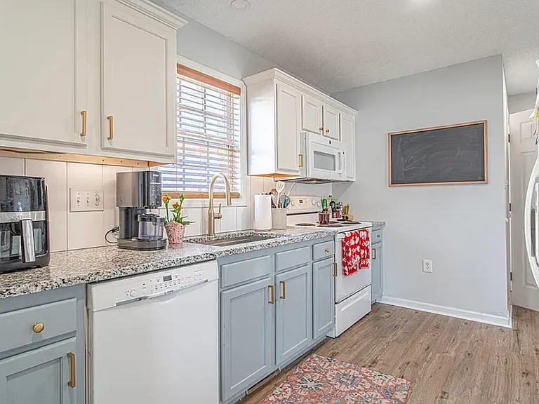 316 Anna St — Photo 13