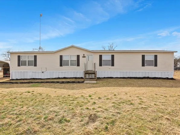 247 N Lake St, Axtell, TX 76624