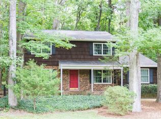 825 Tinkerbell Rd, Chapel Hill, NC 27517