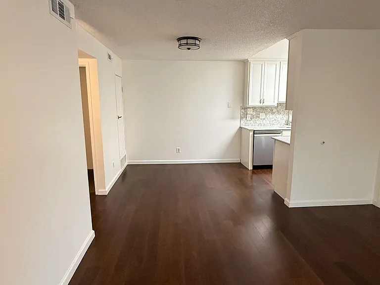 14404 E Colorado Dr #202 — Photo 9