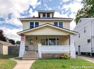 1756 Federal Ave SW, Wyoming, MI 49509