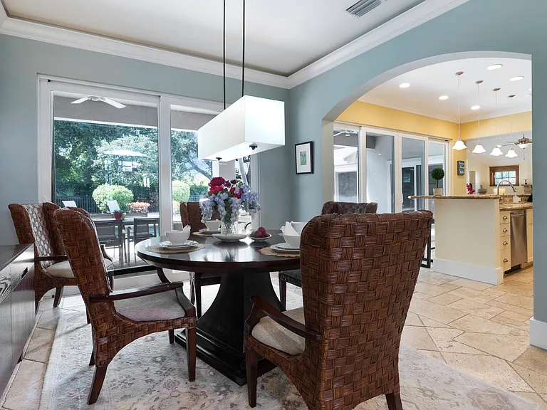 445 Palm River Blvd — Photo 40