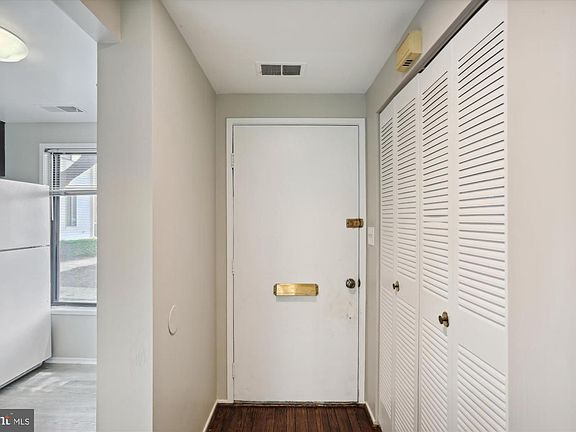 2nd image of 9745 Brassie Way