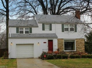 1136 Haselton Rd, Cleveland Heights, OH 44121