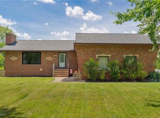 8240 Craig Ln, Broadview Heights, OH 44147