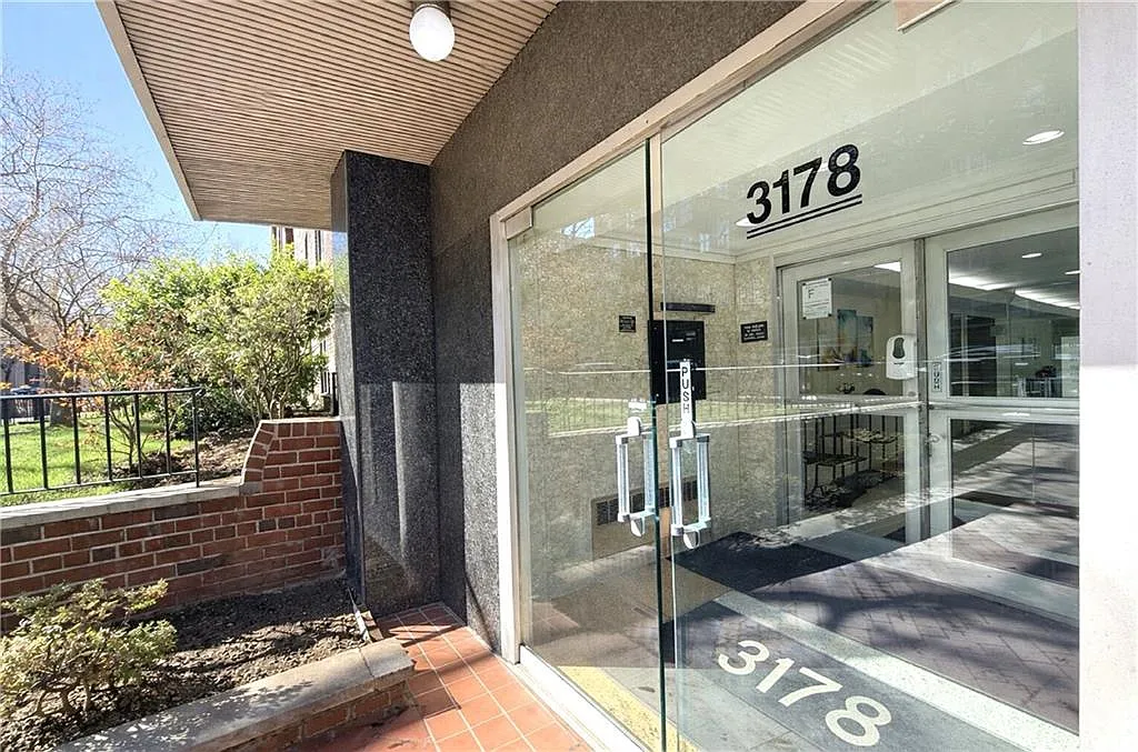 3178 Nostrand Ave APT 3E photo 1
