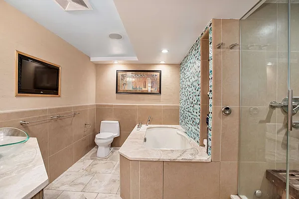 Sold by Compass | media 9