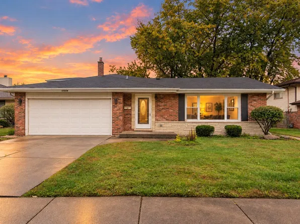 17024 Kimbark Ave, South Holland, IL 60473