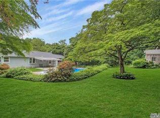 47 Gnarled Hollow Rd, East Setauket, NY 11733
