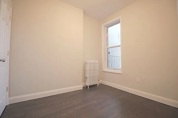 Rented by Capri Jet Realty Corp | media 27