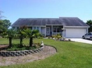 2102 Joslyn Dr, Morehead City, NC 28557