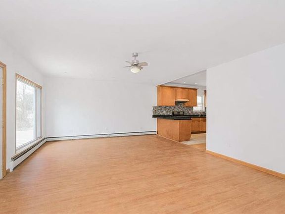 5th image of 2663 Cropsey Ave