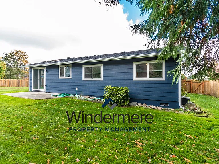 890 NW Haslo Pl — Photo 24
