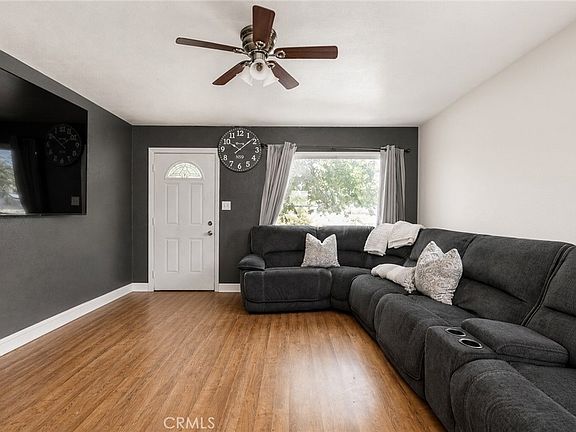 3rd image of 1321 Vale St