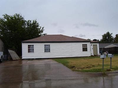 2nd image of 3106 NW Ferris Ave