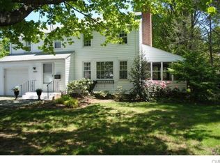 1001 Unquowa Rd, Fairfield, CT 06824