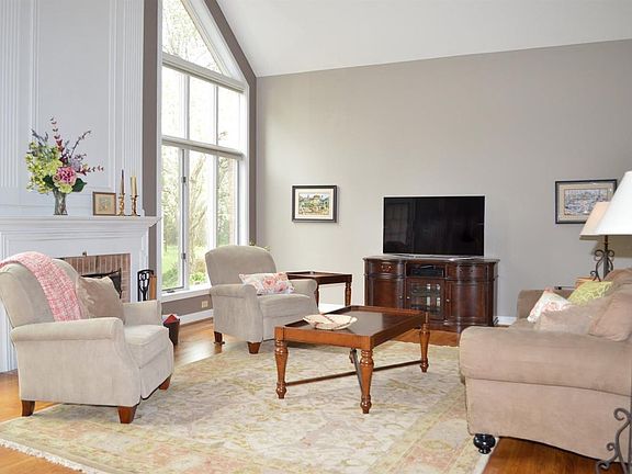 4th image of 9070 Cummings Farm Ln