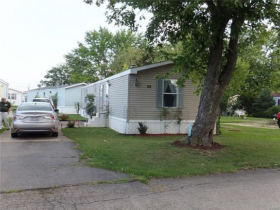 3rd image of 20 Dearwester Dr
