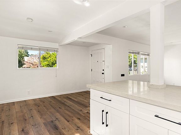 5th image of 5840 Allott Ave