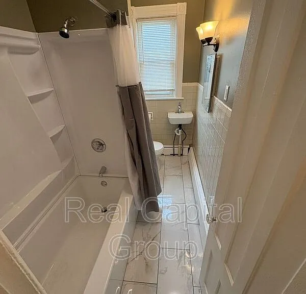 708 Westover Pl #4 — Photo 3