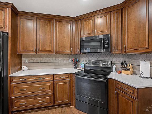 5th image of 5810 Dakota Ct