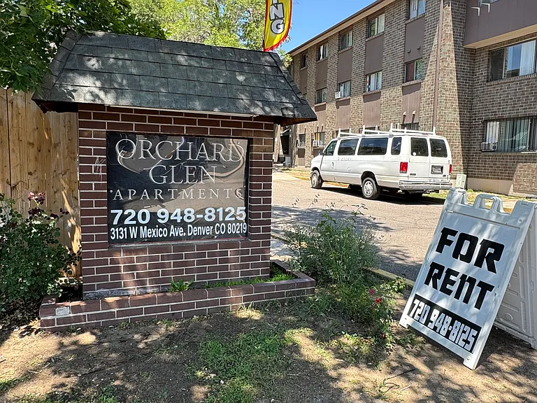 Orchard Glen Apartments — Photo 47