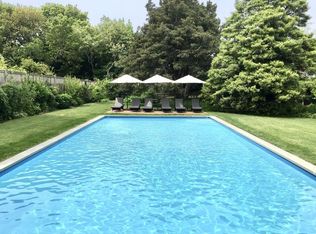 8 Tuthill Point Rd, East Moriches, NY 11940