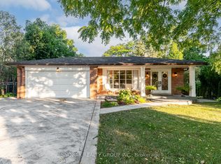 1242 Forestwood Dr, Mississauga, ON L5C1J1