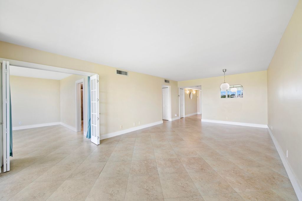 2851 S PALM AIRE Drive #503, photo 5