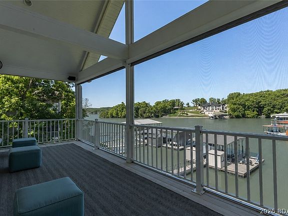 3rd image of 174 Springridge Ln