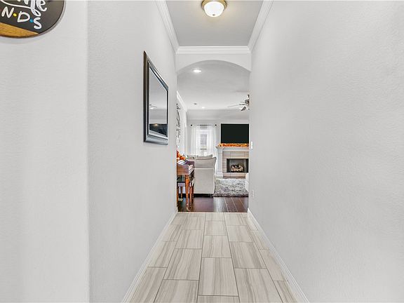 5th image of 1111 Rosemary St