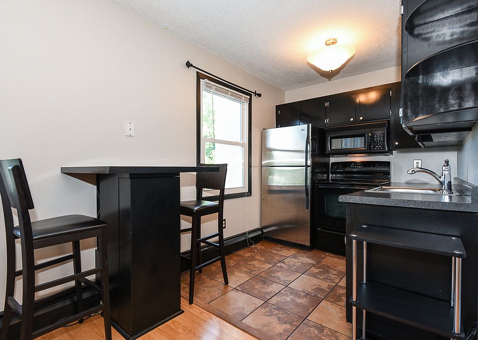 1st image of 2536 Dupont Ave S APT 304