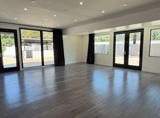 9040 Wildwood Ave, Sun Valley, CA 91352