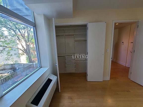 4th image of 251 7th St #D3