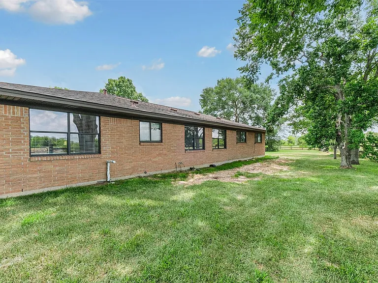 18211 Mueschke Rd — Photo 10