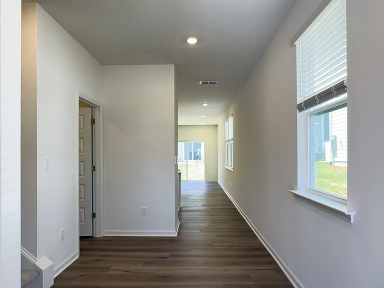 3015 Chrys St — Photo 40