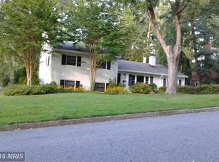6354 Carolyn Dr, Falls Church, VA 22044