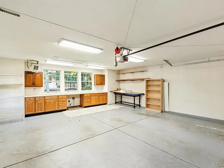 2327 S Columbine St — Photo 22